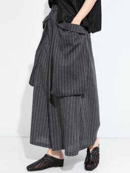 [EAM] High Elastic Waist Gray Striped Big Pocket Wide Leg Pants New Trousers Women Fashion Tide Spring Autumn 2026 1DJ7107