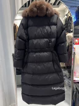 Lagabogy 2026 Long Down Jacket Winter Large Real Fox Fur Collar Waist Women Parkas Elegant Thicken Hooded White Duck Puffer Coat