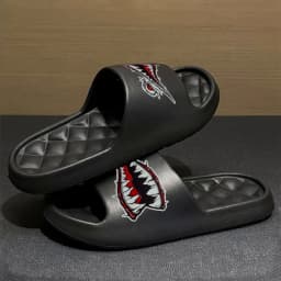 Cartoon Shark Print Comfortable Thick-Soled Eva Slippers for Men and Women, Suitable for Home and Outdoor Daily Use, Versatile and Fashionable Slippers (Order One Size Larger for More Comfort)
