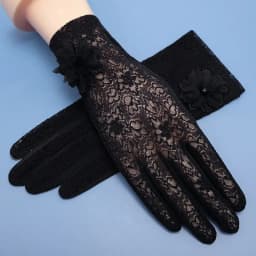Women's Summer UV Resistant Ice Thin Driving and Cycling Touch Screen Anti Slip Breathable Short Sunscreen Lace Gloves