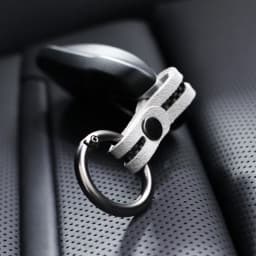Make of Alcantara Car Key Chain Case Carbon Fiber For Audi A4 B8 A5 A3 8Y A6 A7 Q3 Q5 Q7 TT TTRS Decor Keychain Ring Accessories