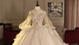 Wedding dress customization fee