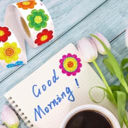 500pcs 1" Laser Flower Sticker Roll Cute Flower Shape Sealing Sticker Color Waterproof Self-adhesive Sticker Gift Packaging Stic