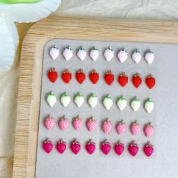 30PCS Simulated Cute Strawberry Nail Art Charms Creative Colorful Strawberry Resin Nail Decorations for DIY Hairpin Nails Crafts