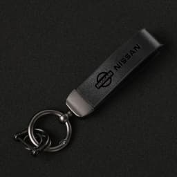 Luxury Genuine Leather Keychain Car Key Ring Holder Jewelry Custom Gift For Nissan X-trail Qashqai Juke Rogue Altima Leaf Car