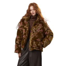 ELFSACK 2025 Women's Winter Down Jacket, Retro Floral Embroidery Stand Collar Puffer Coat, Romantic Thick Warm Padded Top