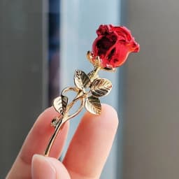 Vintage Creative Enamel Dripping Oil Giraffe Brooches for Women Trendy Casual Metal Animal Brooch Pins Personality Jewelry Gifts