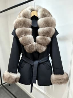 Janveny Luxury Women's Winter Down Jacket 2026 New Large Natural Real Fox Fur Cuff 90% White Duck Down Coat Female Feather Parka
