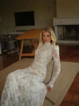 Kyoto Customized Off-white Lace Flower Boho Wedding Dress High Neck Long Sleeves vestidos de noche Modest Chapel Train Formal