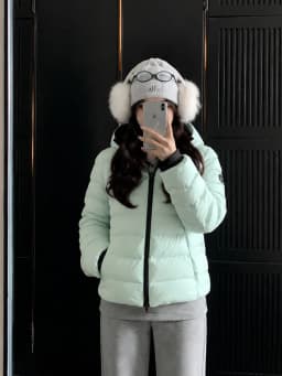 Winter Short Pork Rib Style Hooded Down Jacket Women White Duck Down Zipper Parker Outwear Female Outdoor Cold Proof Down Jacket