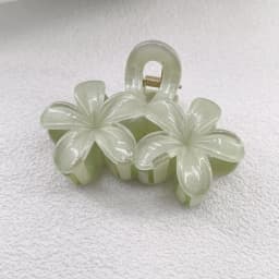 Flower Hair Claw Clips Non-Slip Matte 1/2 PCS Flower Hair Clips Women Cute Hair Clips, Hawaiian Hair Flower Clip Large Plumeria