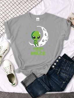 I Need More Space Green Alien Female T Shirts Cartoons Oversize Top Fashion Tshirt Leisure Fit Tee Summer Casual Women T-shirt
