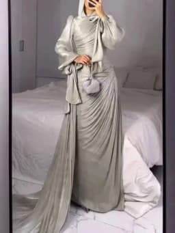 LGRQ 2026 New Spring And Autumn Round Neck Pleated Fold Floor Length Party Dress Lantern Sleeves High Waist Vestido