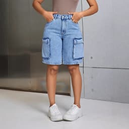Straight Leg Shorts Casual Distressed Wash with Regular Thickness Summer Season Mid Rise Waist No Stretch Wrinkle Women Shorts