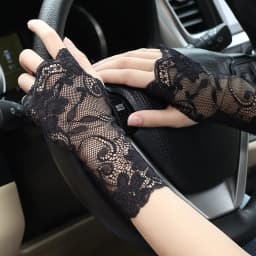 Women's Lace Sunscreen Outdoor Half Finger Driving Gloves Summer Thin Elastic Breathable Bridal Fashion Touch Screen Fingerless