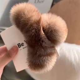 Natural Rex Rabbit Fur Big Crab Hair Clip for Girls Rabbit Hair Claw Clips Cute Ponytail Women's Barrettes Fluffy Hair Crab