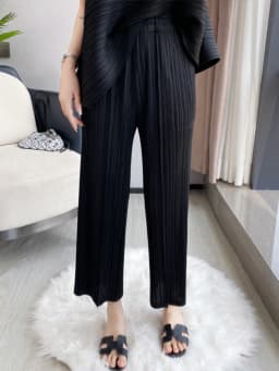 Miyake Pleated Straight Pants Solid Color High Waist Wide Leg Cropped Trousers Loose Elastic Casual Style Fall 2022 New Fashion