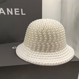 Rhinestone Baseball Cap Ladies Hip Hop Hat Sparkling Full of Diamonds Cool Fashion European and American Style Peaked Cap Ladies