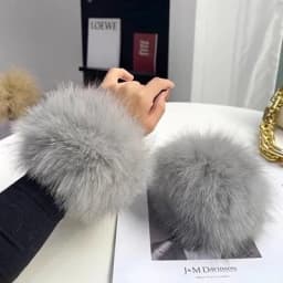 2026 New Style Fox Fur Cuff Arm Warmer Lady Bracelet Real Fur Wristband Glove High Quality Fox fur Cuffs Hot Sale Wrist Warmer