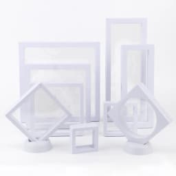 1Pcs White 3D Floating Display Case Stands Holder Plastic Suspension Storage for Pendant Necklace Bracelet Ring Jewelry Case