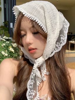 Triangle scarf for women in summer, thin design with sun protection, lace headscarf, French thin design, breathable, versatile h