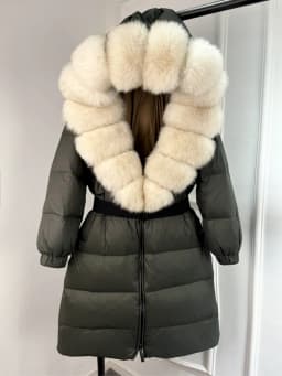 2025 New Natural Thick Warm 90% White Duck Down Coat Long Winter Jacket Women Real Big Fox Fur Collar Belt Loose Puffer Parka