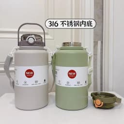 800ml/2000ml Large Capacity Stainless Steel Insulated Water Jug with Strap Handle and Straw Leakproof Vacuum Thermos Mug Sports