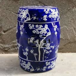 White Porcelain and Drawn Blue Shoe Hand Changing Stool Ceramic Drum Bathroom Neoclassical Imitation Sitting Stool Low Round