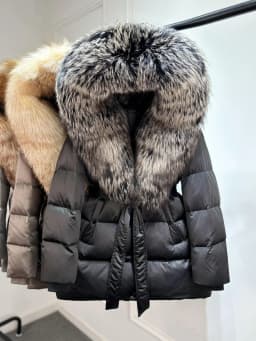 Lagabogy 2025 Top Quality Winter White Goose Down Jacket Women Coat Natural Silver Fox Fur Hooded Thick Female Waterproof Parkas