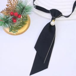 A Handmade Pearl-Embellished Lady's Elegant and Casual Bow Tie, a Neck Accessory Suitable for the Collars of Shirts and Suits, a