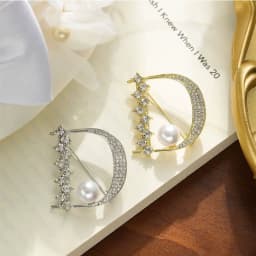 Light Luxury New Women's High-end D Letter Zircon Brooch Pin Ins Design Coat Dress Jacket Accessories Personalized Suit Corsage