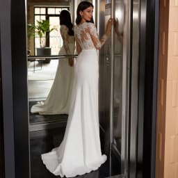 Classic Side Slit Mermaid Wedding Dress V-Neck Tulle Applique and Satin Floor Length Sexy Illusion Buttons Customized Gowns