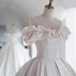 Customized 2026 Satin Ball Gown Wedding Dresses 2026 Simple Sweetheart Neck Classic Zipper Back Bride Gowns Robe De Mariée