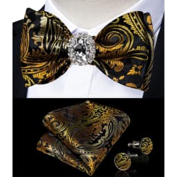 Classic White Selr-tie Bowtie with Ring Pocket Square Cufflinks Set Fashion Solid Men's Bow Tie for Wedding Groom Business Knots