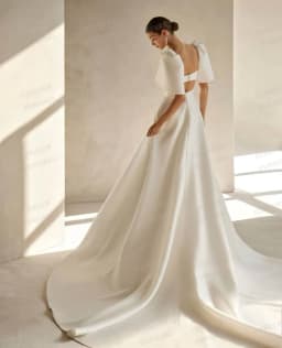 Luxury Wedding Dresses A Line Woman's Sexy Square Collar Short Sleeve High Split Satin Bride Gowns Vestidos De Novia Customized