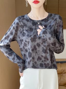 2025 New Summer Thin Silk Knitted Short-sleeved T-shirt Women's Sleeveless Wool Loose Printed T-shirt