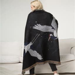 Japanese Red-Crowned Crane Woven Throw Blanket Oriental Style Black Bird Jacquard Tapestry with Fringe Vintage Asian Decor Throw