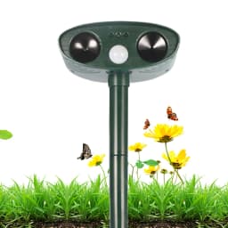 Solar Outdoor Cat Squirrel with Motion Sensor Ultrasonic Animal Repeller Animal Device for Farm Protection