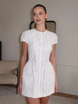 Kyoto Customized White Flower-Patterned Lace Wedding Dress Short Sleeve Vestidos De Noche Close-Fitting Mini After Party Gown