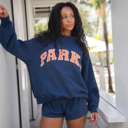 Women's Oversized Varsity Sweatshirt Mock Neck Long Sleeve Collegiate Letter Print Pullover Casual Streetwear Top