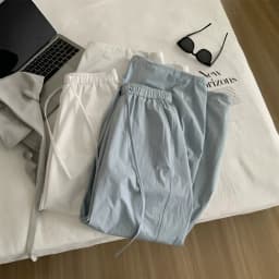 Lightweight Patchwork Curved-leg Cargo Pant Women, Relaxed Fit, Slimming, High-waisted, Wide-leg, Cuffed