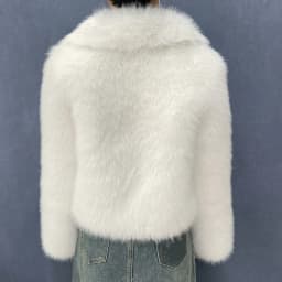 Women's Winter Fur Coat round Neck Design Fox Large Lapel Short Top Elegant Warmth for Cold Weather