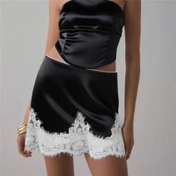 Women Satin Mini Skirts Casual Elegant Solid Color Lace Hem Skirt for Beach Vacation Party Club Y2K Going Out Streetwear