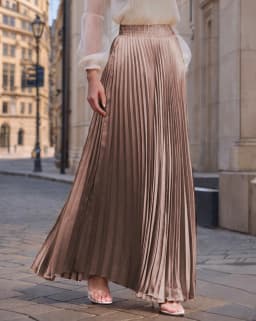 2026 New Spring Summer For Women 22 Solid Colors Midi Flowing Draped Large Hem Long High Waist Pleated Skirt Sweet Elegant