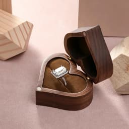 1PCS Love Heart Shaped Walnut Wood Ring Box Free Engraving Name For Wedding Ceremony Jewelry Box Storage Proposal Wedding Gift