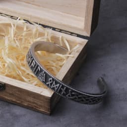 Stainless Steel Bangle for men Vintage Viking Rune Amulet Bracelet Jewelry Scandinavian Punk Hip Hop Wrist Gift for Girls