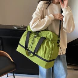 Large Travel Bag - Spacious, Lightweight & Durable. with Adjustable Strap & Pockets. Perfect for Travel & Commute Сумка Женская