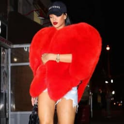 Stylish 3D Red Love Heart Shaped Cape Womens Artificial Fox Fur Coat Thick Warm Women Clothing Hairy Shaggy Outerwear Winter Top