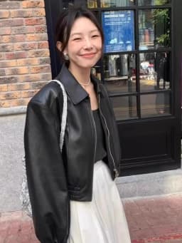 Early Spring Black Short Leather Jacket Women's Stylish Unique Hong Kong Style Zipper Loose Fit No Fur PU Material