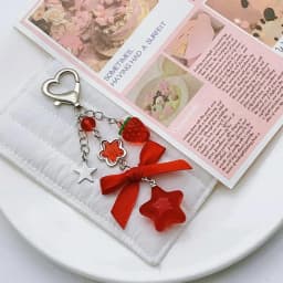Strawberry Bag Charm Delicate Cute Key Chain 3d Pink Strawberry Key Chain Sweet Resin Key Ring For Christmas Gift Backpack